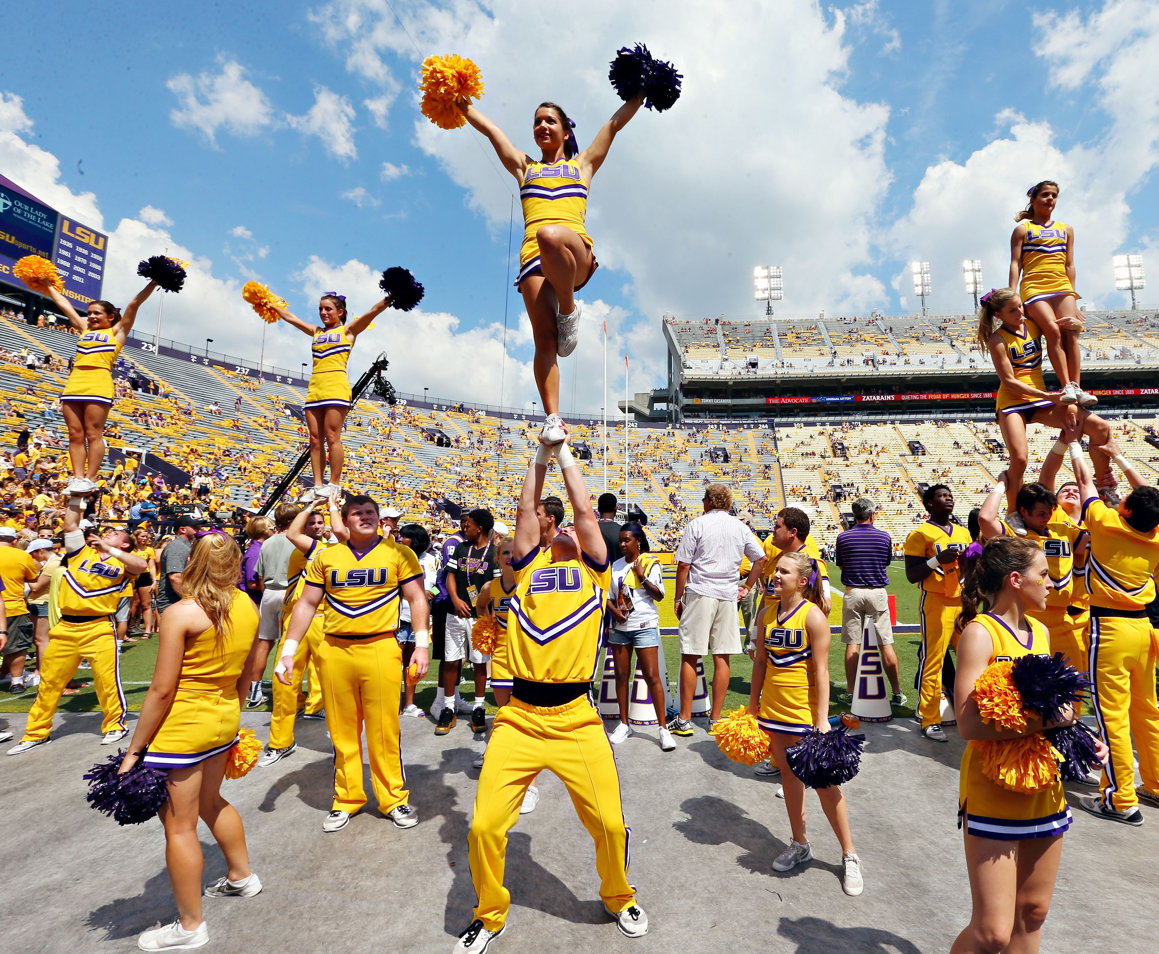 LSU Cheerleaders - Top Photos of the Four Matchups in Week 3 of Top 25