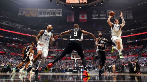 NBA: Playoffs-Dallas Mavericks at Oklahoma City Thunder - ESPN