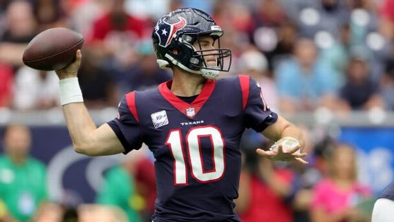 Texans bench Tyrod Taylor for Davis Mills during Houston's Week 13