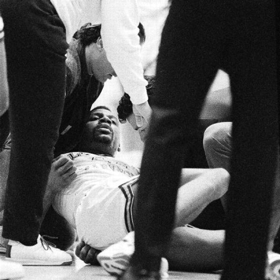 Column: 25 years after it happened, Hank Gathers' death still