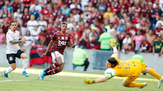 Corinthians gasta igual ao Flamengo, e Inter supera Grêmio, São Paulo e Atlético-MG: o ranking das folhas de pagamento da Série A na CLT