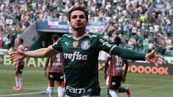 Palmeiras trabalha para ter Veiga disponível para maratona de decisões