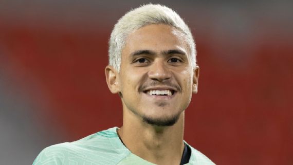 Jornal espanhol lembra drama de Pedro com Real Madrid, cita disputa com Gabigol e prêmio justo com ida ao Qatar