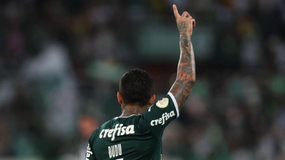 Maior campeão, top 10 de artilheiros e outras marcas: o que Dudu mira alcançar no Palmeiras após renovação de contrato