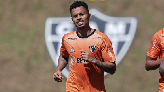 Allan no Palmeiras? Leila diz que volante foi oferecido e detalha como está negociação com Atlético-MG: 'Temos interesse'