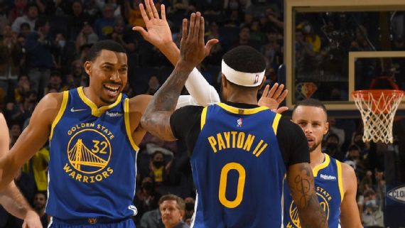 Otto Porter Jr. y Gary Payton II con los Golden State Warriors
