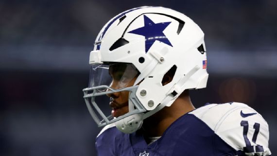 Micah Parsons on the field