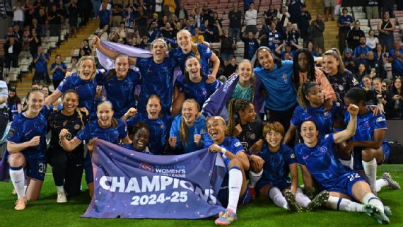 Chelsea celebrates winning the WSL