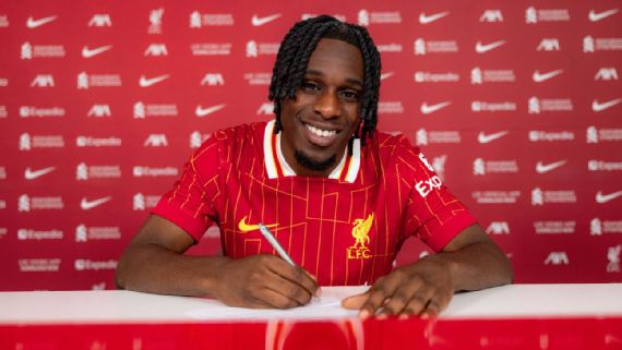 Jeremie Frimpong in Liverpool kit