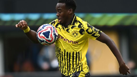 Jamie Gittens is poised to⁢ join ⁢Chelsea from Dortmund.
