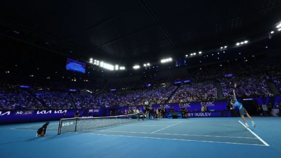 Crowds packed into Rod Laver Arena for the 1 Point Slam