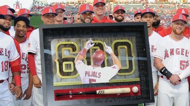 As Albert Pujols approaches 3,000 hits, some Cardinals can't help but  imagine the hoopla had he stayed - The Athletic