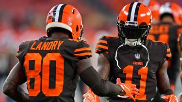 Browns WR Jarvis Landry passes physical, rejoins active roster - ESPN