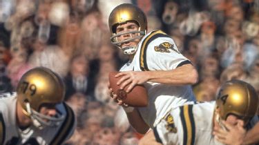 Roger Staubach, Herschel Walker among Top 11 college players ever