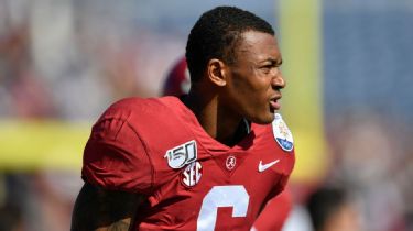 Devonta Smith is bringing 'physicality, athleticism' to Alabama