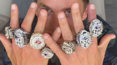 The Patriots' Super Bowl ring ceremony was a hell of a good time