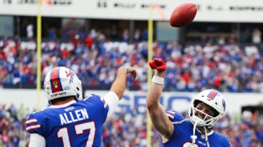 Josh Allen, Stefon Diggs prepared to air it out despite freezing  temperatures in Patriots-Bills