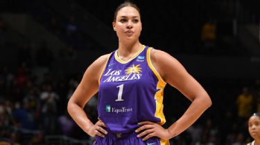 WNBA free agency 2022 - Can Liz Cambage, Chennedy Carter help turn around  the Los Angeles Sparks? - ESPN