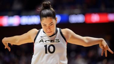 A'ja Wilson, Kelsey Plum react to Tom Brady joining Aces' ownership - ESPN