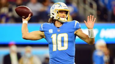 2022 NFL season: Four things to watch for in Chargers-Chiefs clash