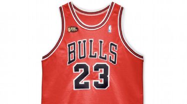 Super-Rare Game-Worn 1997 Michael Jordan Bulls Uniform Up for