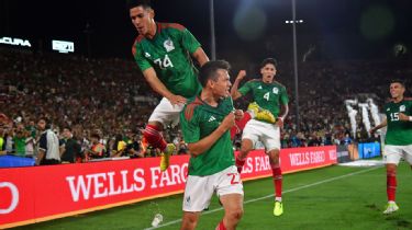 14 HERNANDEZ Mexico Green 2022 Qatar World Cup Home Soccer Jersey