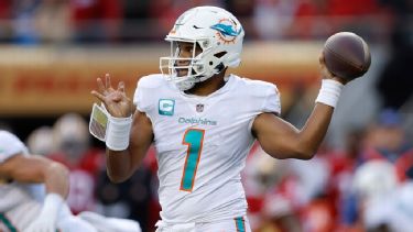 Dolphins road favorites in AFC matchup vs. Chargers