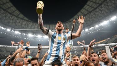 Lionel Messi vs Diego Maradona: How Argentina legends' records compare  after PSG star finally wins World Cup