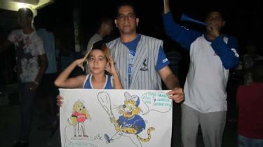 Licey: La historia detrás del cartel viral de Aquaman y El Capi - ESPN