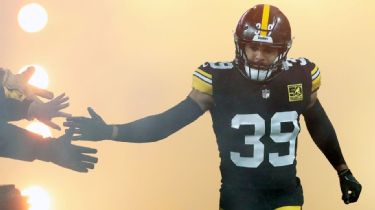 Pittsburgh Steelers' Minkah Fitzpatrick drawing Browns' attention