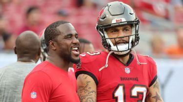 Mike Evans Won't Discuss New Contract with Bucs After Week 1 amid