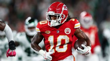 Chiefs Offense Will Score vs. Broncos, but Not Enough to Go OVER Total