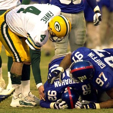 Michael Strahan - Giants vs Packers in Green Bay