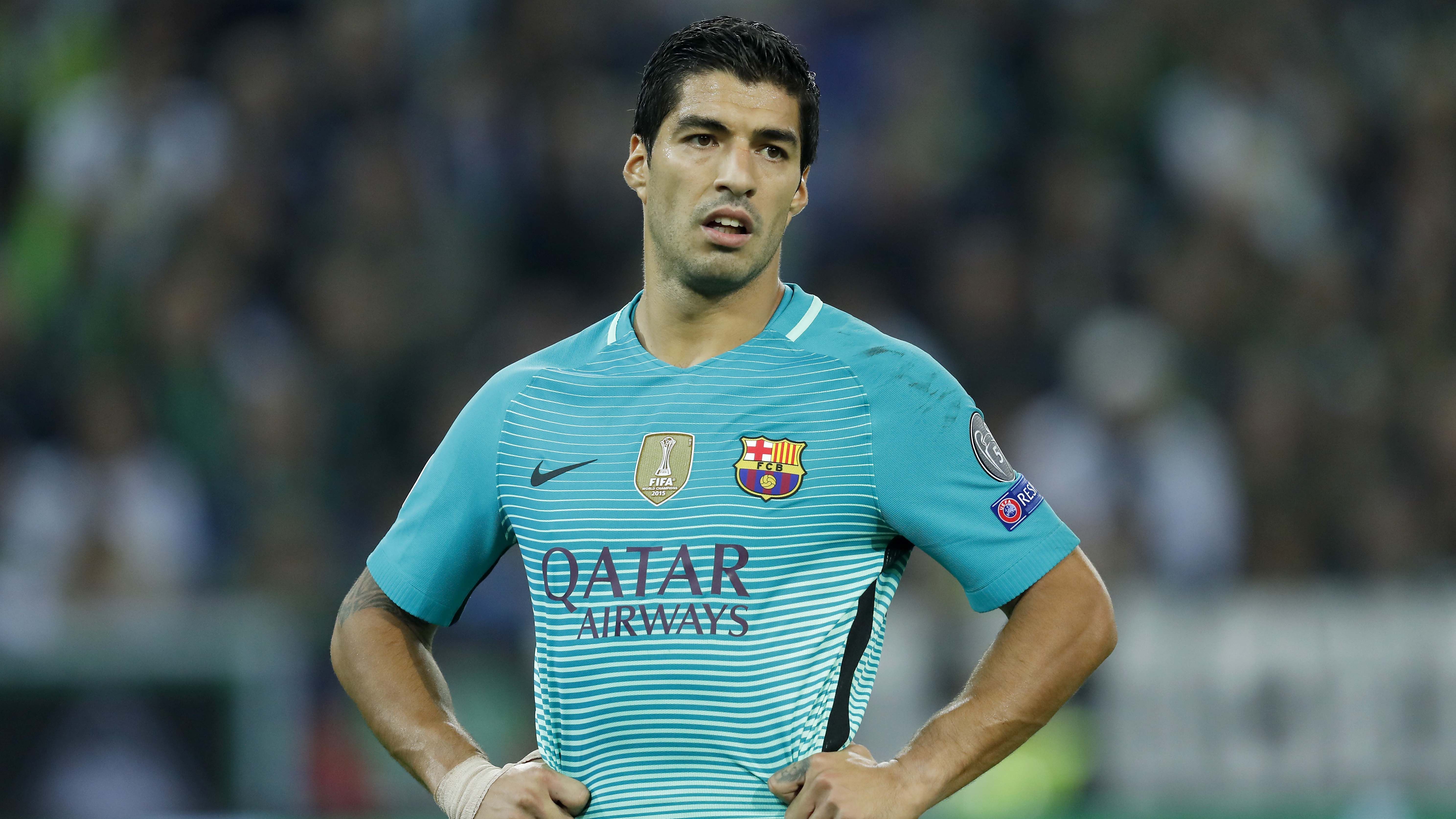 В каком клубе играет суарес сейчас. Суарес 2014 liverpool. Суарес насьонал. Суарес 2016 2017. В каком клубе играет суарес сейчас.