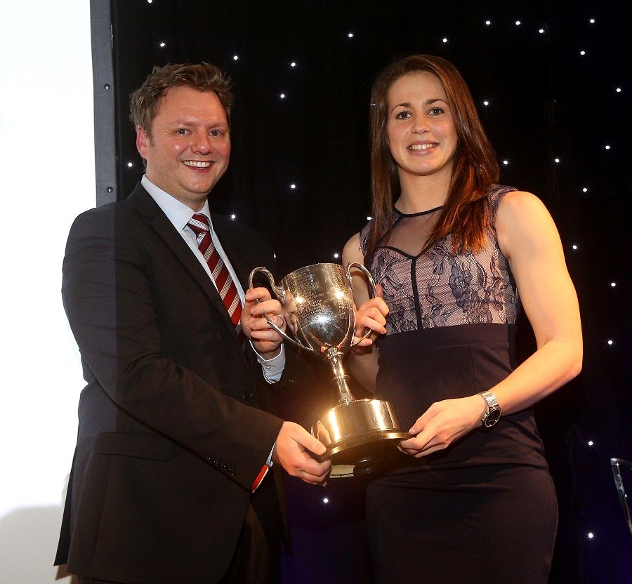 England Rugby: Emily Scarratt won Pat Marshal Trophy at Rugby Writers ...