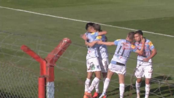 Lobo Al Acecho Gimnasia De Jujuy Aprovecho El Error Y Puso El 1 0 Espn Video