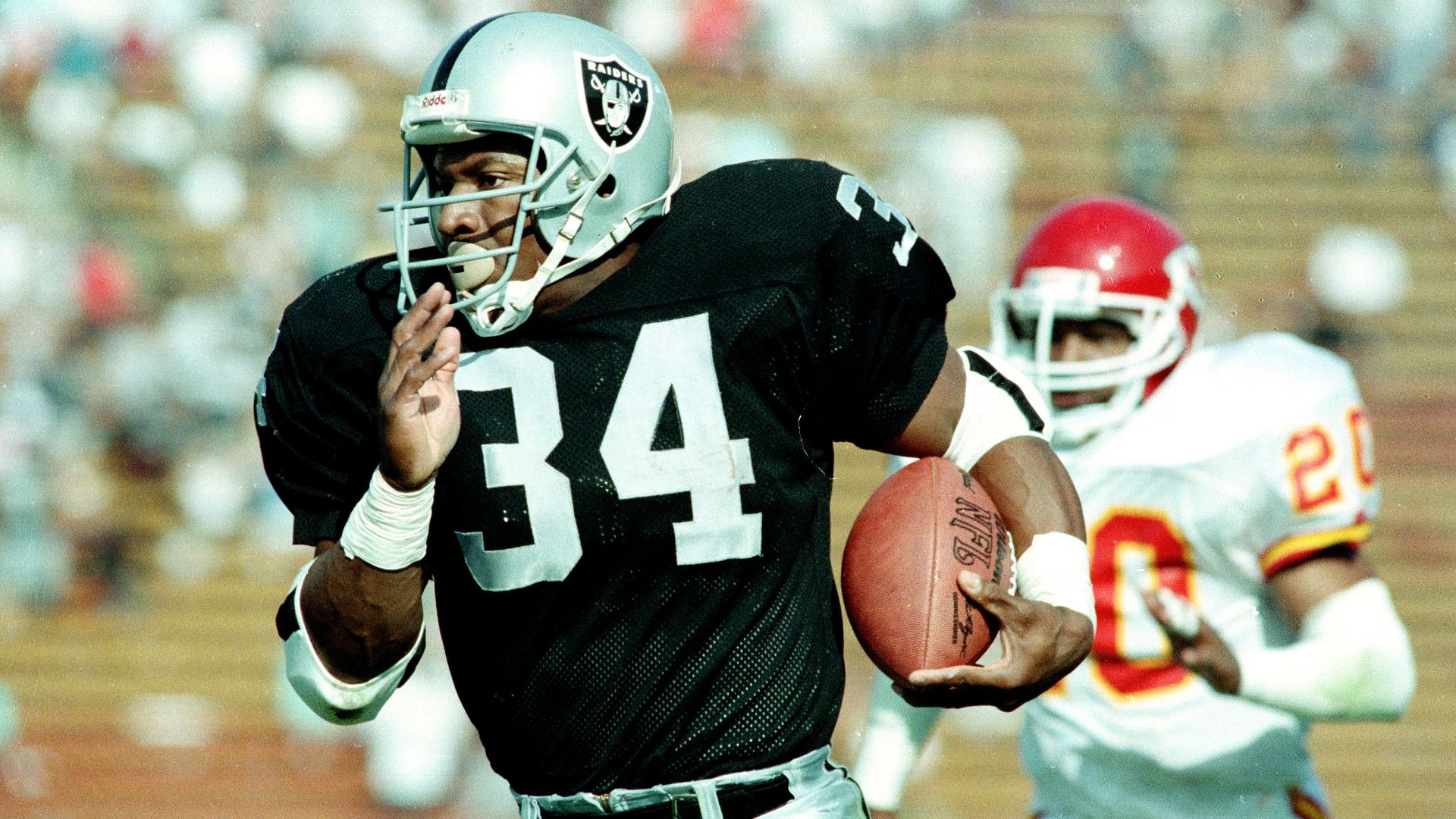 How Bo Jackson Became A Raider