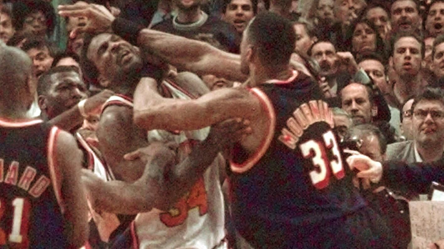 1998-heat-knicks-game-turns-into-full-on-brawl-espn-video