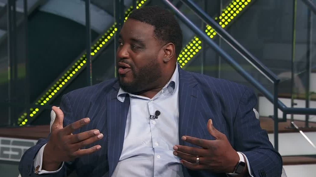 How important is a QB's hand size in football? ESPN Video