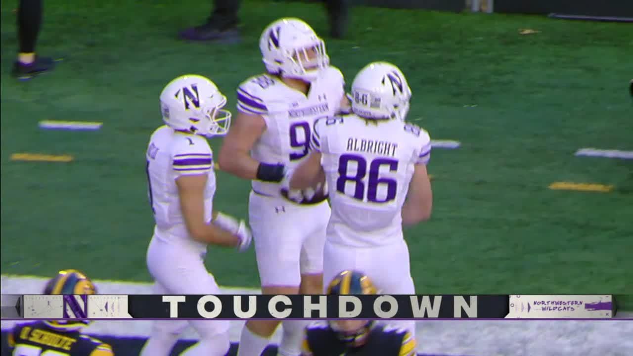 Brendan Sullivan connects with Duke Olges to put Northwestern on the