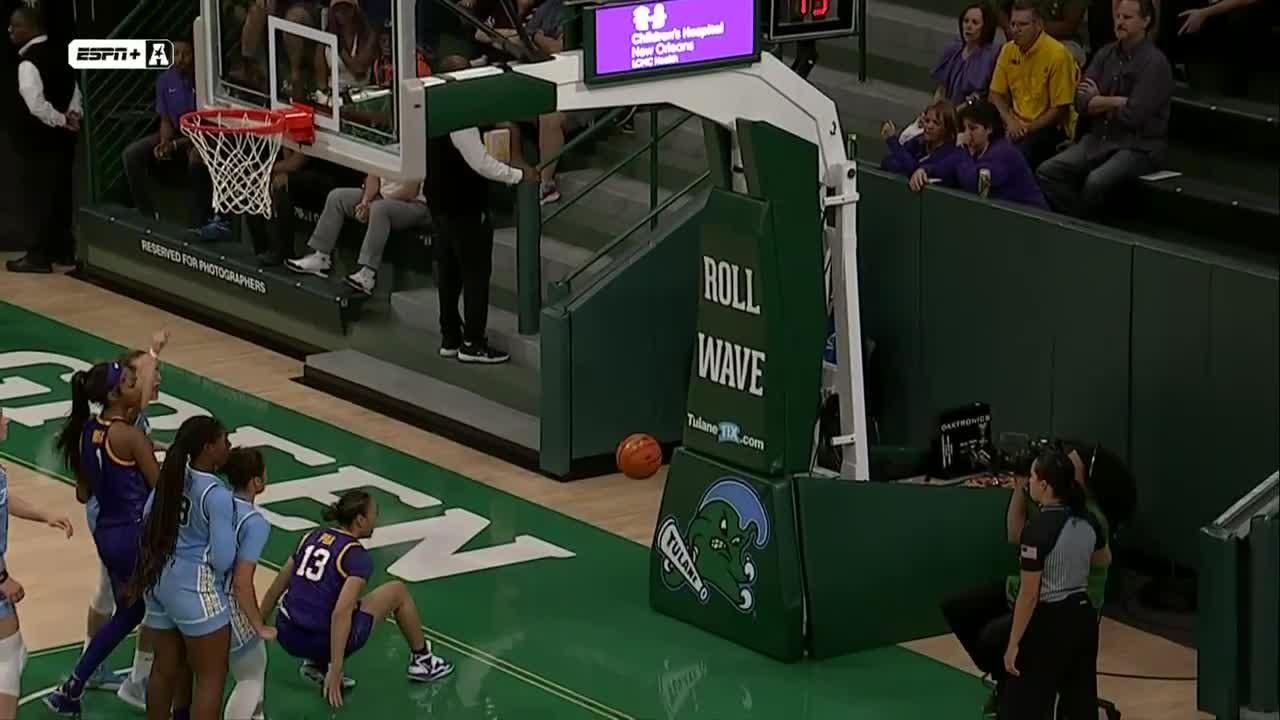 Dynah Jones With The Massive Block At The Rim Espn Video 