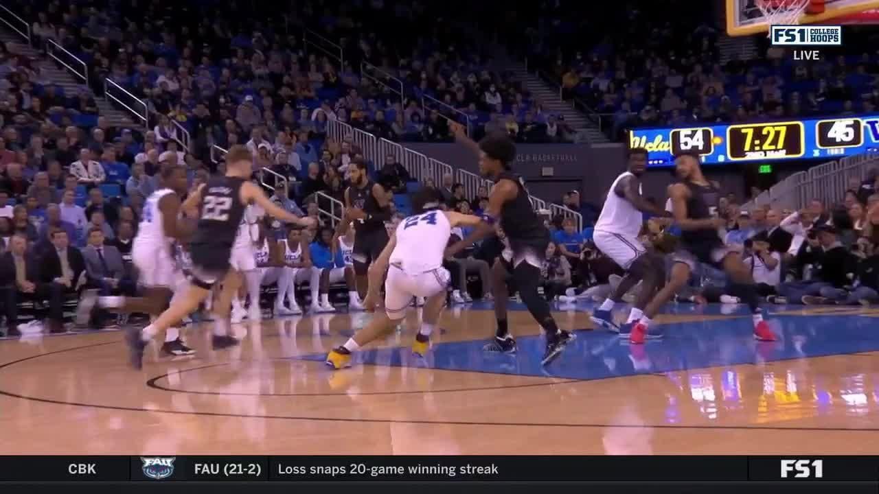 Jaime Jaquez Jr. uses a spin move for a UCLA bucket ESPN Video