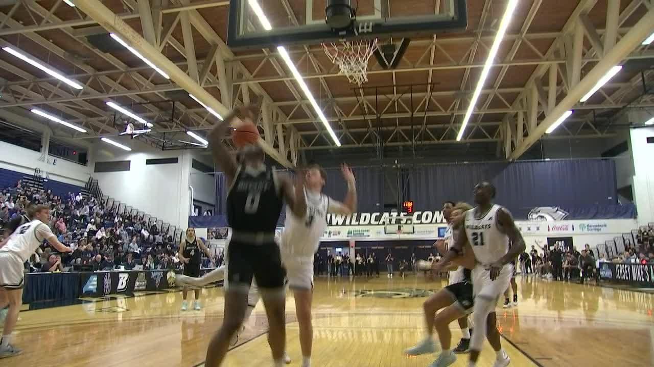 Jaxson Baker denies Bryant Bulldogs with swat ESPN Video