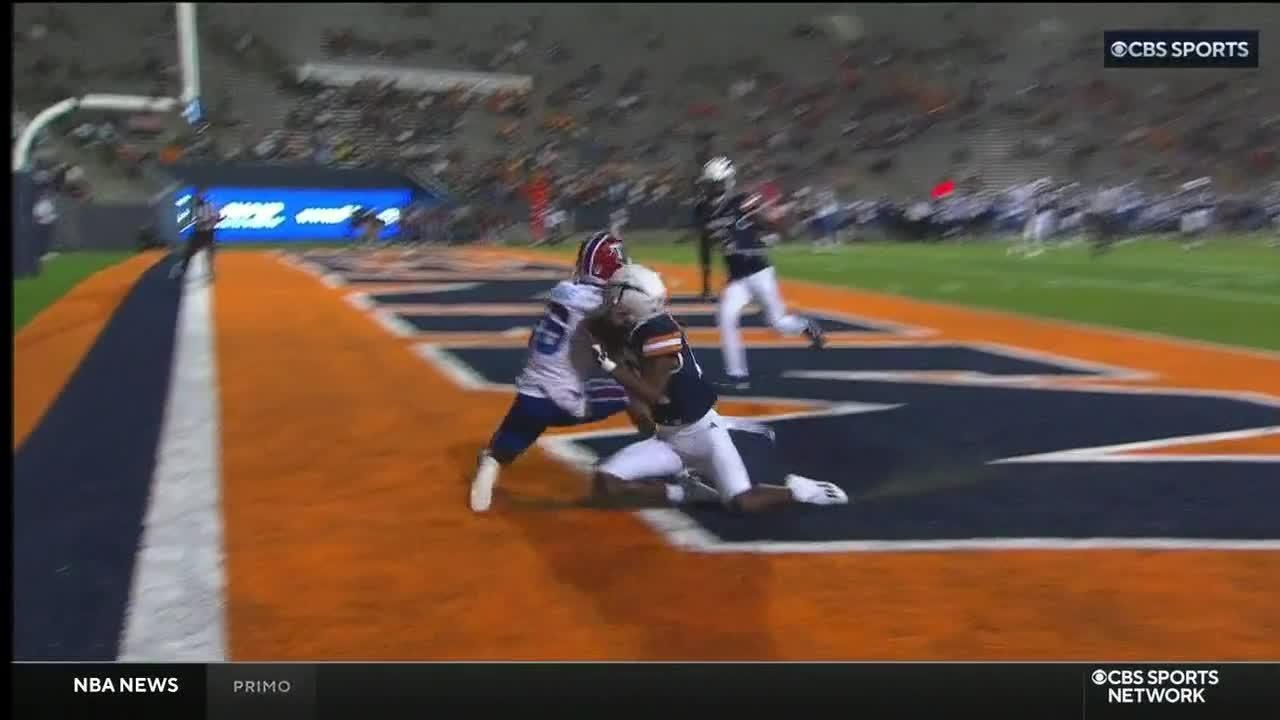 Tennessee Titans (7) Vs. Denver Broncos (10) Half-time Break GIF