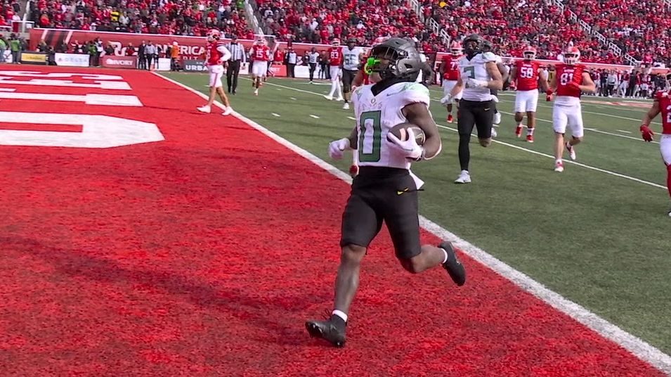 Bucky Irving finds the edge for Oregon TD - ESPN Video