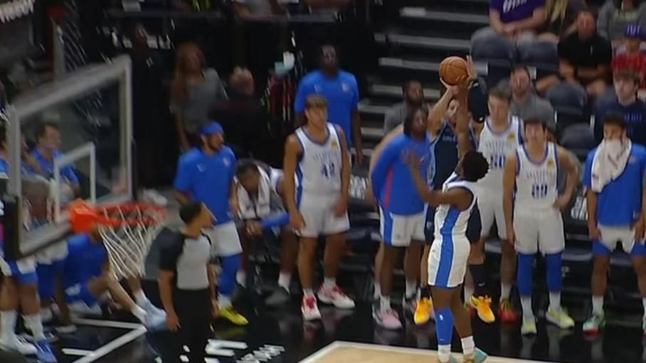 Thunder hang on at the buzzer as Scotty Pippen Jr.'s triple rims out ...