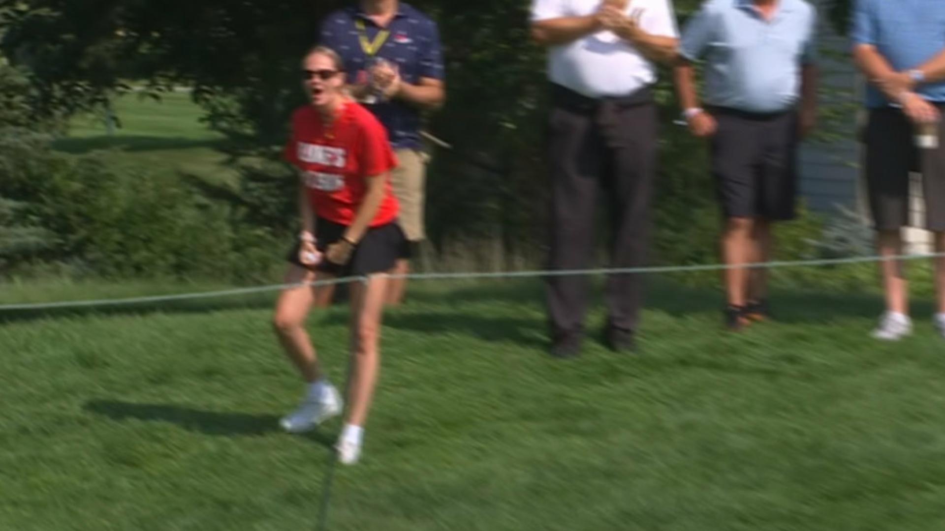 'Let's go!' Luke Clanton's sister is pumped up after par save - ESPN Video