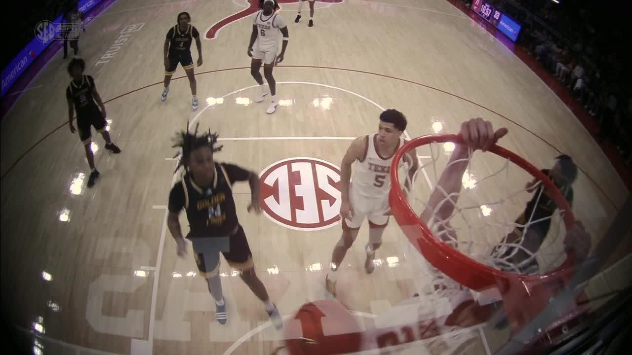 Chendall Weaver Throws Down Big Dunk Vs. Arkansas-pine Bluff Golden 