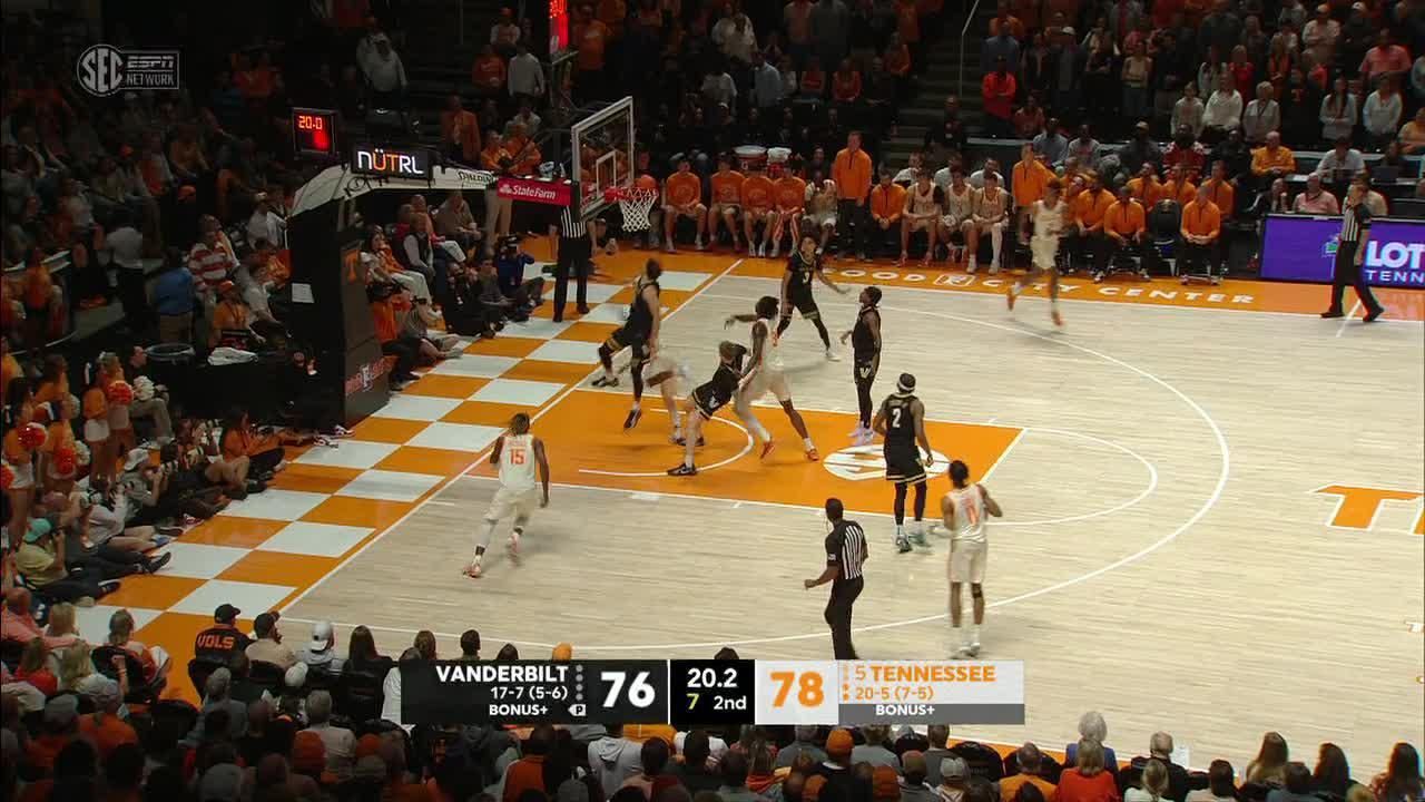 Tennessee rallies from 16 down, beats Vanderbilt 81-76