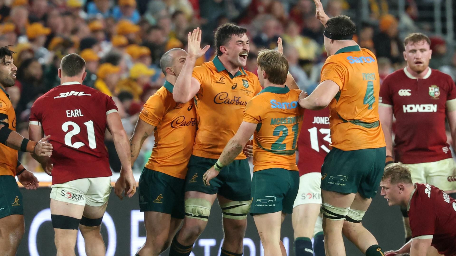 TMO in the spotlight: Controversy over Lynagh's hit in the Lions' defeat 2 Australia jugó mejor rugby en clima húmedo